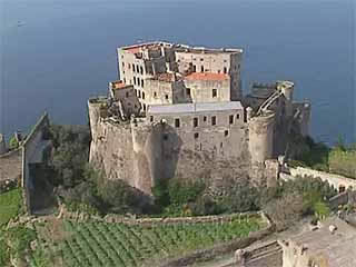 صور Aragonese Castle حصن